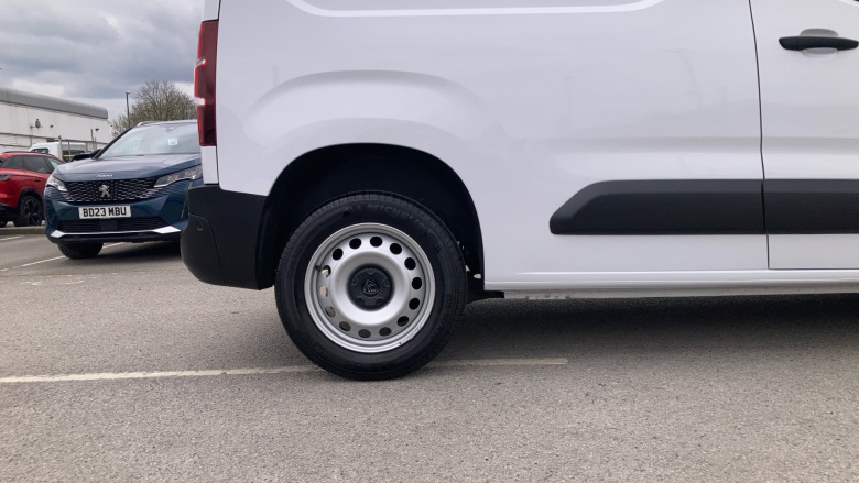 Peugeot Partner Standard Diesel 1.5 BlueHDi 100 Professional Van